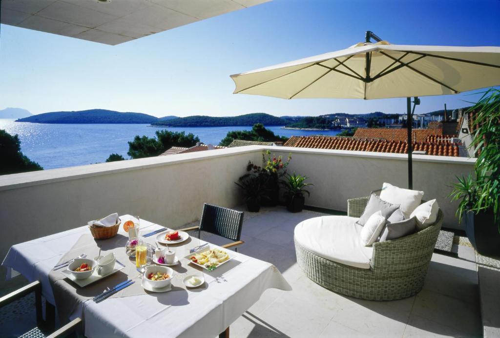 Lesic Dimitri Palace Korcula Town Room photo